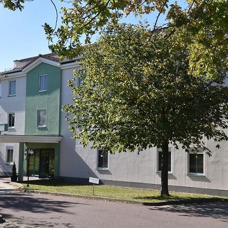 Arc Hotel Kabelsketal Exteriör bild